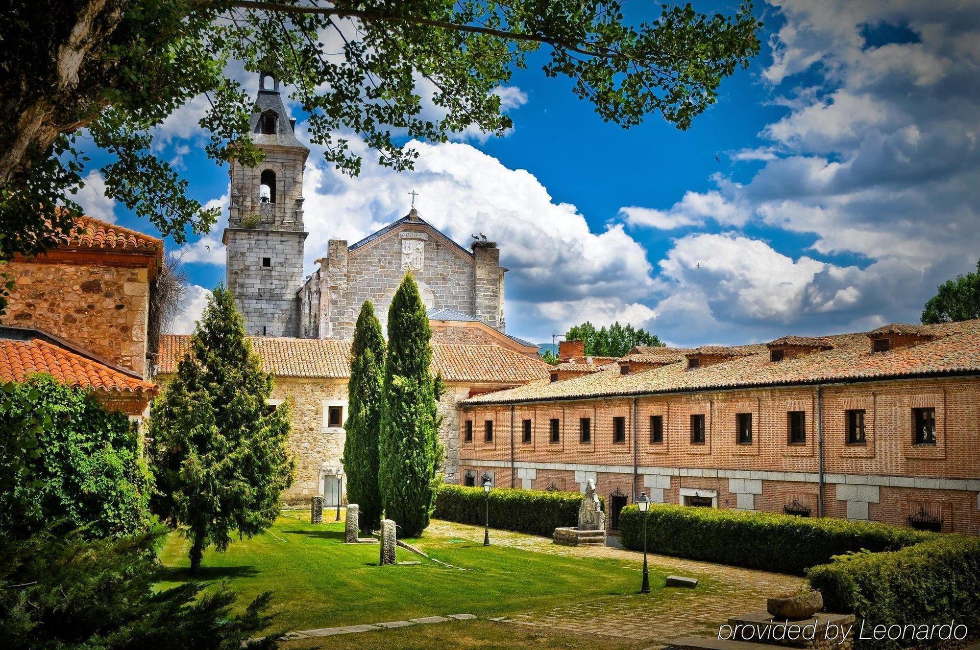 Sheraton Santa Maria De El Paular Hotel Rascafria Exterior photo